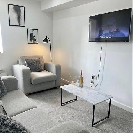 2 Bed Apartment In Bham City Centre W Parking 伯明翰 外观 照片