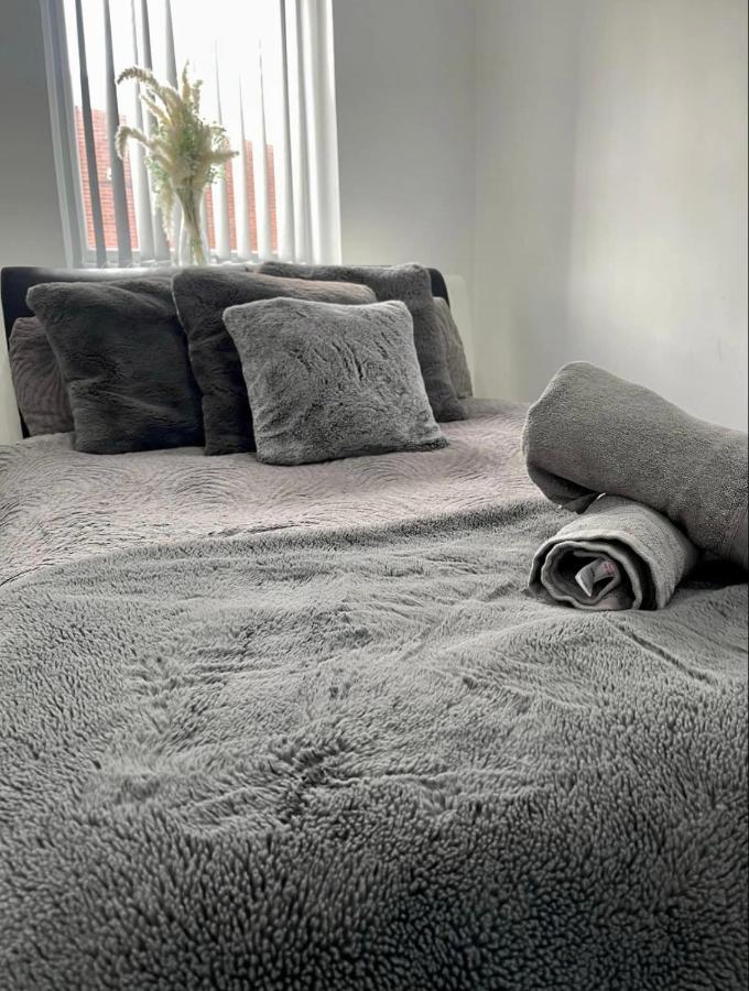 2 Bed Apartment In Bham City Centre W Parking 伯明翰 外观 照片